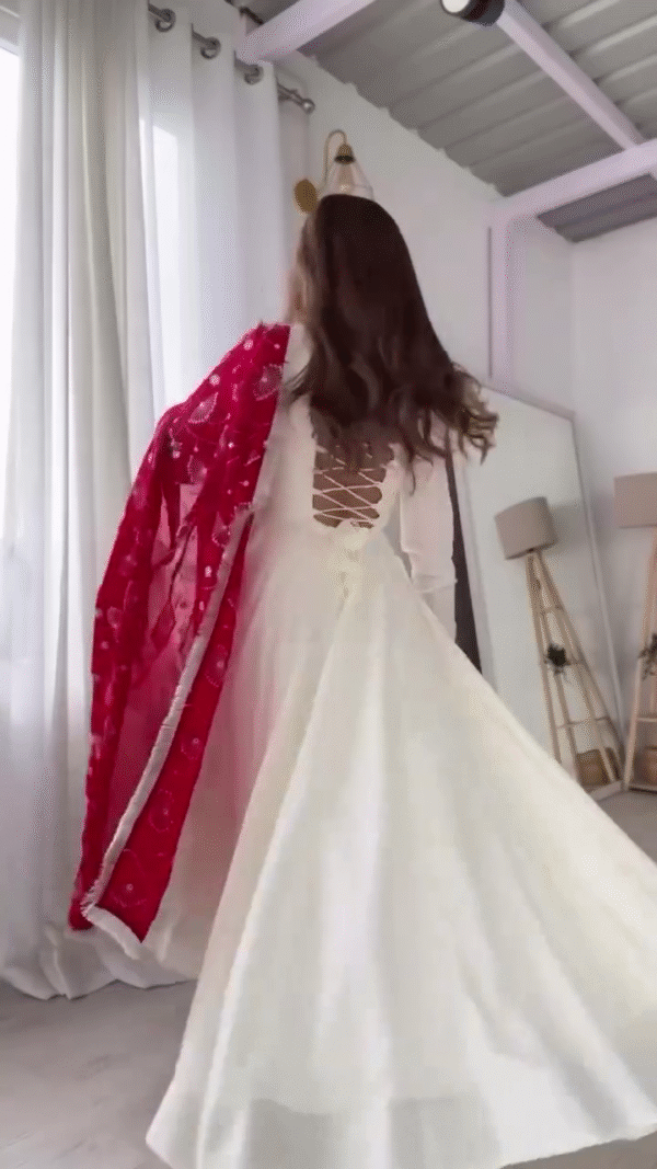 Wonderfully White Anarkali Kurta with Stylish Back Lace Detailing Paired with a Contrasting Red Floral Embroidered Dupatta – Festive & Ethnic Wear for Women - Image 3