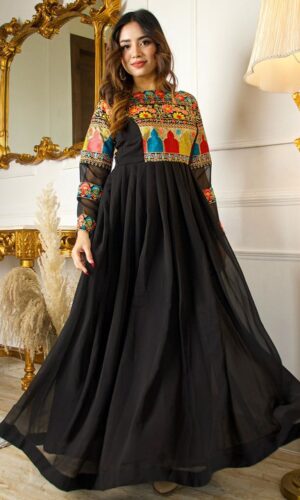 Floral Embroidered Thread Work Kurta With Trousers